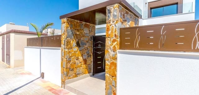 3 makuuhuone Paritalo myytävänä paikassa Benijófar mukana uima-altaan - 406 000 € (Ref: 9479006)