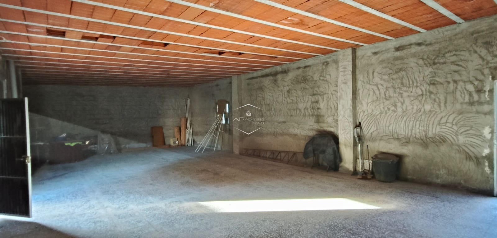 Commercieel te koop in La Romana - € 90.000 (Ref: 9618752)