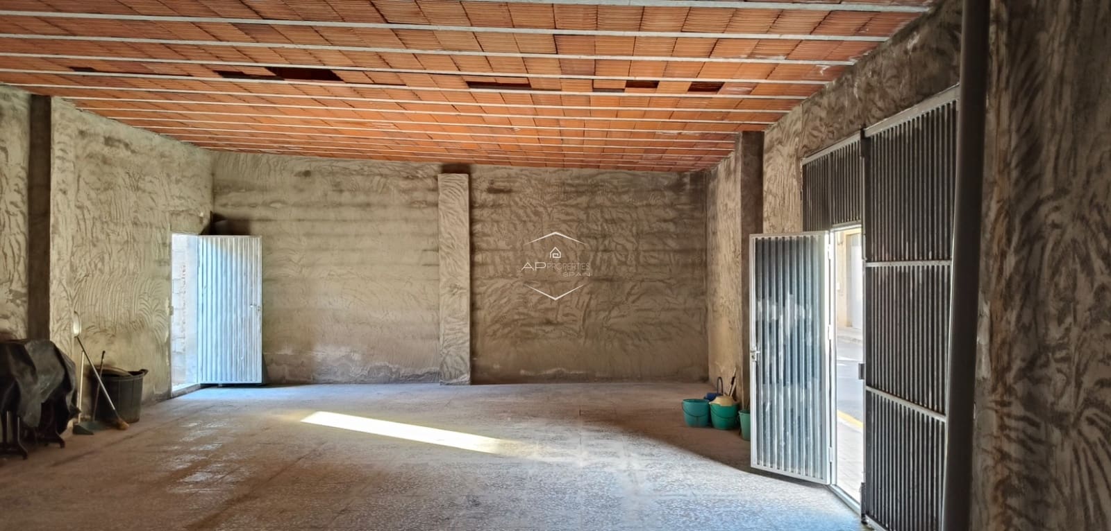 Commercieel te koop in La Romana - € 90.000 (Ref: 9618752)