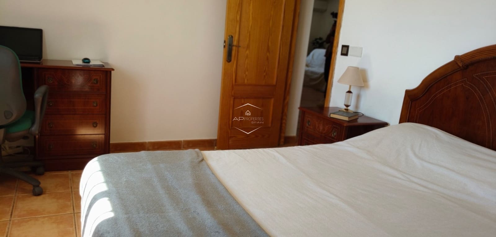 4 makuuhuone Maalaistalo myytävänä paikassa La Romana mukana uima-altaan 
autotalli - 398 000 € (Ref: 9720908)