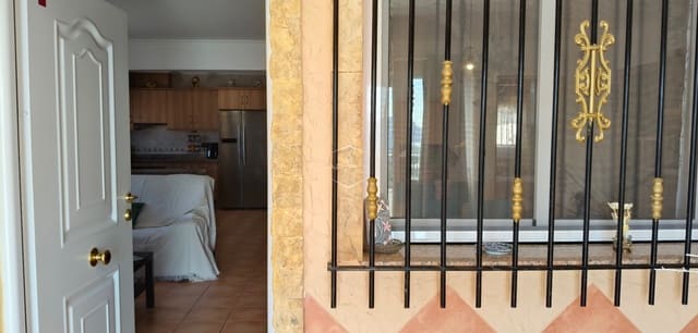 4 sypialnia Finka/Dom wiejski na sprzedaż w La Romana z basenem garażem - 398 000 € (Ref: 9720908)