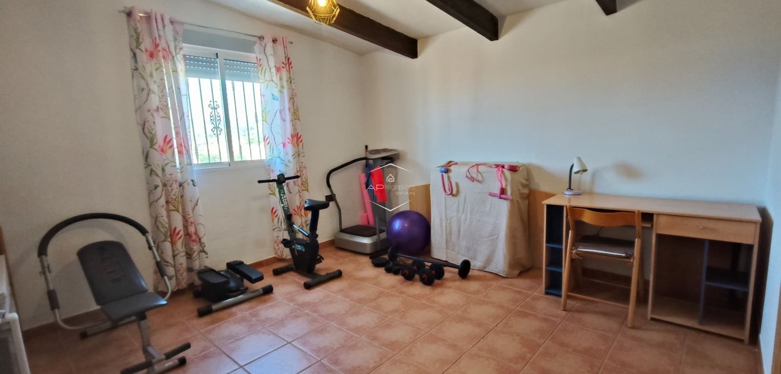 4 makuuhuone Maalaistalo myytävänä paikassa La Romana mukana uima-altaan 
autotalli - 398 000 € (Ref: 9720908)