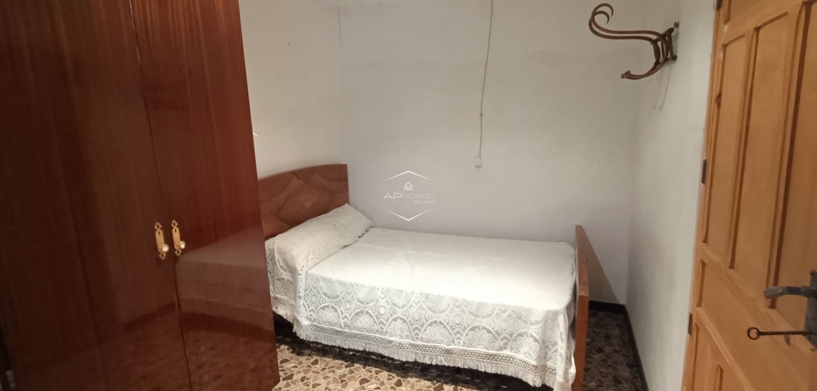 4 makuuhuone Maalaistalo myytävänä paikassa La Romana mukana uima-altaan 
autotalli - 230 000 € (Ref: 9751488)