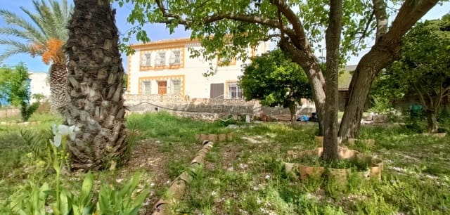 4 sovrum Finca/Hus på landet till salu i La Romana med pool garage - 230 000 € (Ref: 9751488)