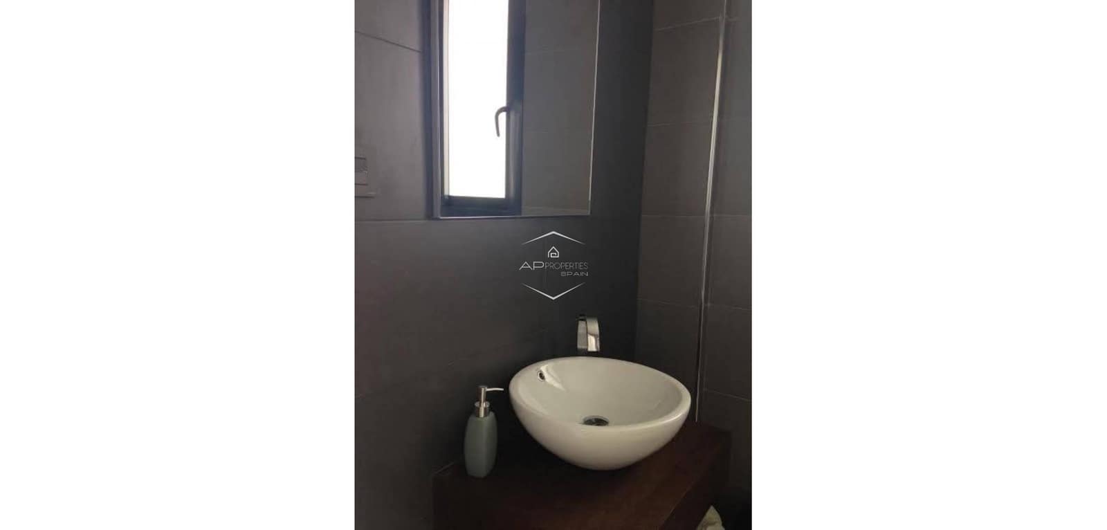 3 slaapkamer Villa te koop in La Romana met zwembad - € 379.900 (Ref: 9932714)