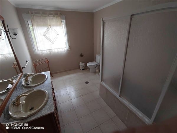 6 soverom Villa til salgs i Molvizar med garasje - € 380 000 (Ref: 10027672)