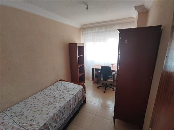 Apartamento de 3 habitaciones en Granada ciudad en venta - 292.000 € (Ref: 10027673)