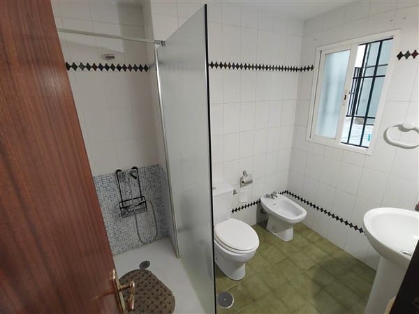 Apartamento de 3 habitaciones en Granada ciudad en venta - 292.000 € (Ref: 10027673)