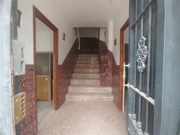 12 soveværelse Byhus til salg i Itrabo med garage - € 262.000 (Ref: 8292960)