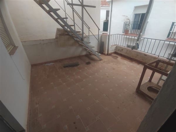 12 soveværelse Byhus til salg i Itrabo med garage - € 262.000 (Ref: 8292960)