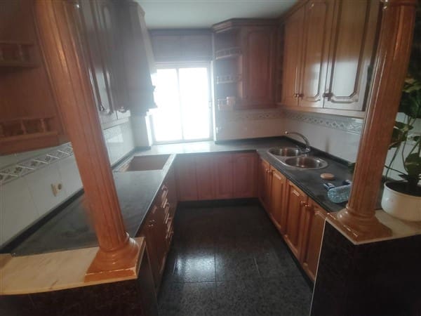 12 soveværelse Byhus til salg i Itrabo med garage - € 262.000 (Ref: 8292960)