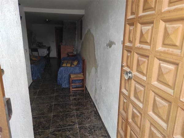 3 soveværelse Byhus til salg i Jorairatar - € 35.000 (Ref: 8292972)