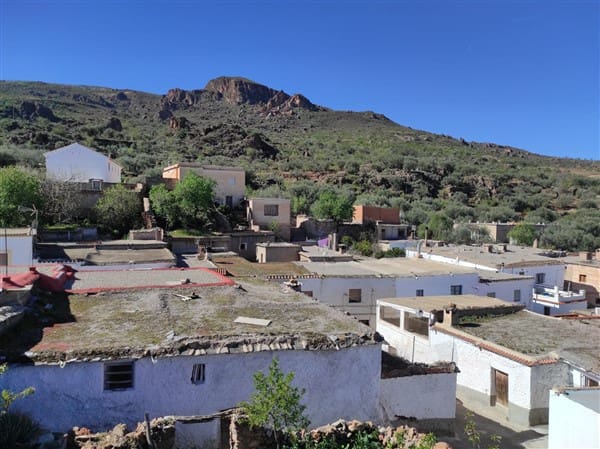 3 soveværelse Byhus til salg i Jorairatar - € 35.000 (Ref: 8292972)