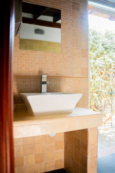 1 bedroom Commercial for sale in La Peza with garage - € 292,000 (Ref: 8292995)