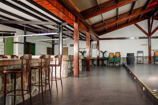 1 bedroom Commercial for sale in La Peza with garage - € 292,000 (Ref: 8292995)