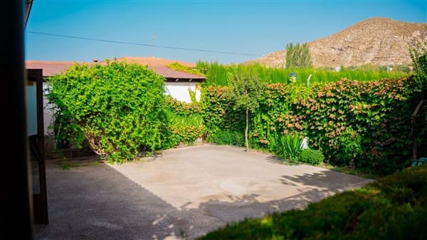 1 bedroom Commercial for sale in La Peza with garage - € 292,000 (Ref: 8292995)