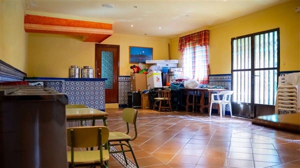 1 bedroom Commercial for sale in La Peza with garage - € 292,000 (Ref: 8292995)