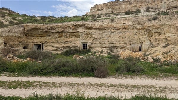 6 soverom Grottehus til salgs i Huescar - € 26 000 (Ref: 8293000)