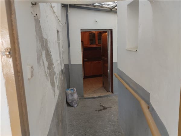 3 soveværelse Byhus til salg i La Peza - € 60.000 (Ref: 8293344)