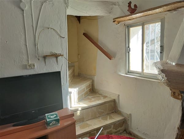 3 soveværelse Byhus til salg i La Peza - € 60.000 (Ref: 8293344)