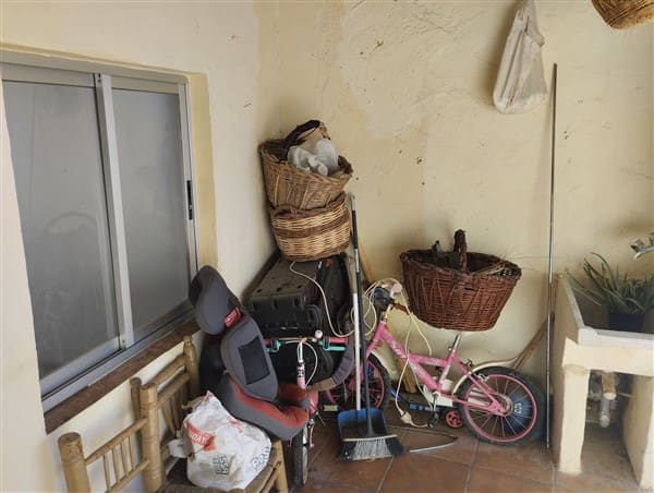 3 soveværelse Byhus til salg i La Peza - € 60.000 (Ref: 8293344)