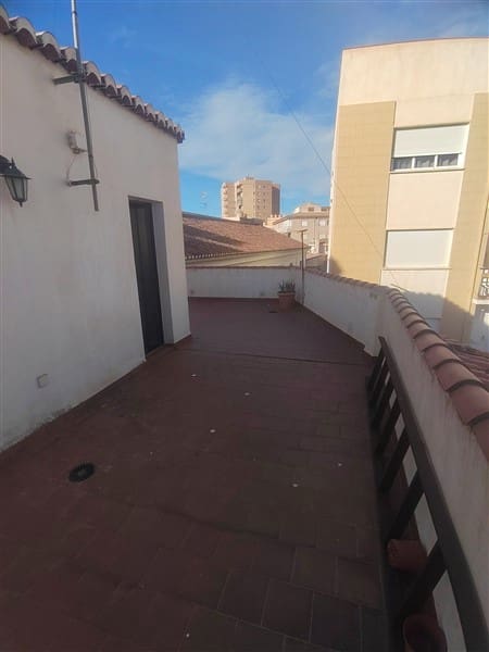 5 soveværelse Rækkehus til salg i Motril - € 305.000 (Ref: 8303610)