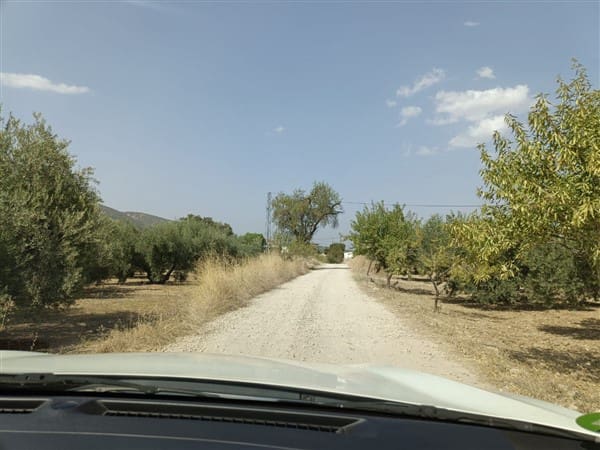 12 soveværelse Finca/Landehus til salg i Montefrio med garage - € 138.000 (Ref: 8349120)