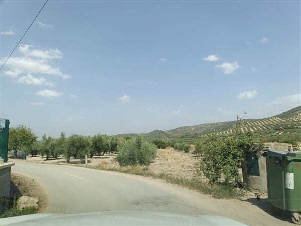 12 soveværelse Finca/Landehus til salg i Montefrio med garage - € 138.000 (Ref: 8349120)