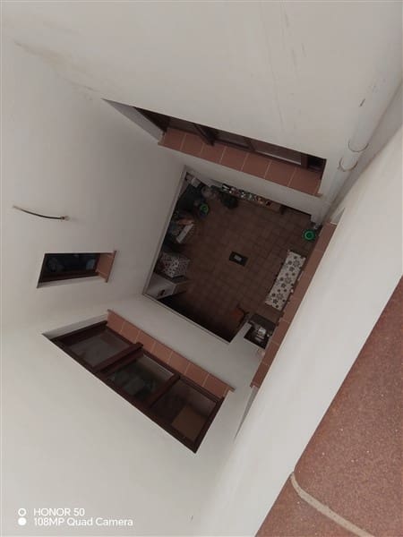 7 soveværelse Byhus til salg i Guadix med garage - € 375.000 (Ref: 8402901)