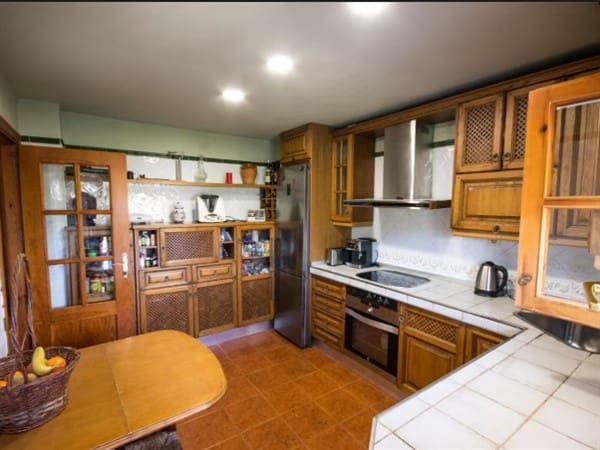 4 soveværelse Villa til salg i Dudar med swimmingpool garage - € 405.000 (Ref: 8420487)