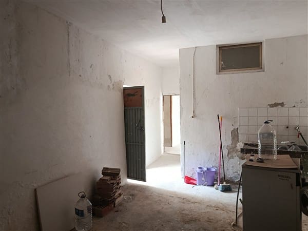 3 soveværelse Byhus til salg i Baza - € 39.000 (Ref: 8518876)