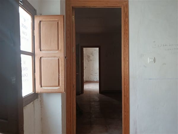 3 soveværelse Byhus til salg i Baza - € 39.000 (Ref: 8518876)