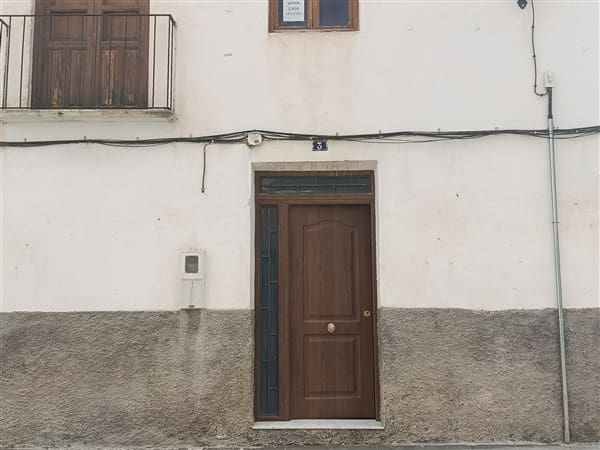 3 soveværelse Byhus til salg i Baza - € 39.000 (Ref: 8518876)