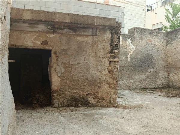 3 soveværelse Byhus til salg i Baza - € 39.000 (Ref: 8518876)