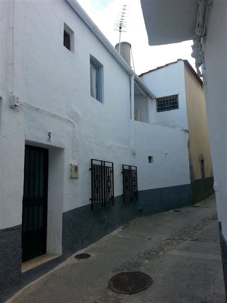 2 soveværelse Byhus til salg i Albondon - € 29.900 (Ref: 8531233)