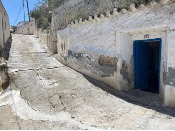 3 bedroom Cave House for sale in Baza - € 29,900 (Ref: 8534425)
