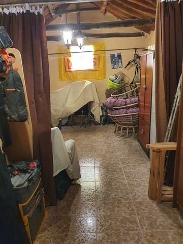 3 soveværelse Finca/Landehus til salg i Píñar med swimmingpool garage - € 118.000 (Ref: 8596228)