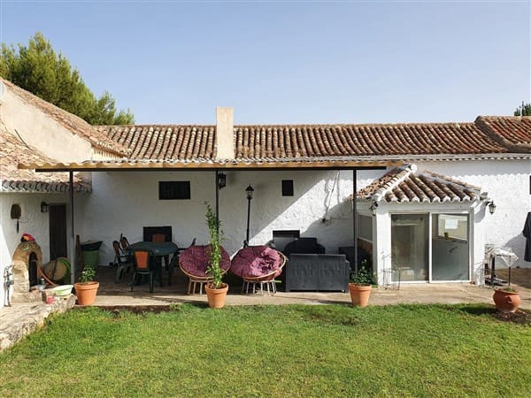 3 soveværelse Finca/Landehus til salg i Pinar med swimmingpool garage - € 118.000 (Ref: 8596228)