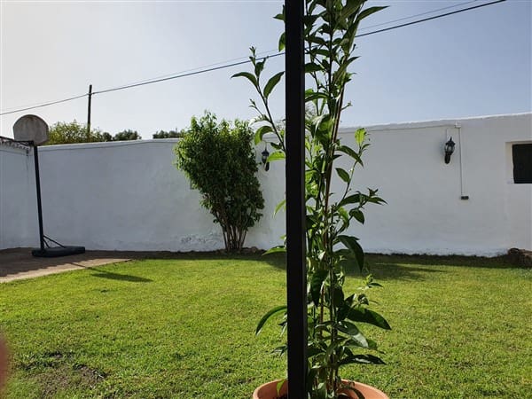 3 soveværelse Finca/Landehus til salg i Pinar med swimmingpool garage - € 118.000 (Ref: 8596228)