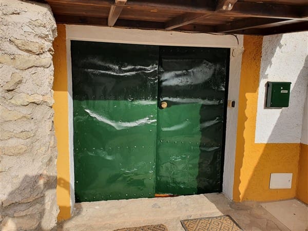 3 soveværelse Finca/Landehus til salg i Píñar med swimmingpool garage - € 118.000 (Ref: 8596228)