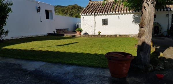 3 soveværelse Finca/Landehus til salg i Pinar med swimmingpool garage - € 118.000 (Ref: 8596228)