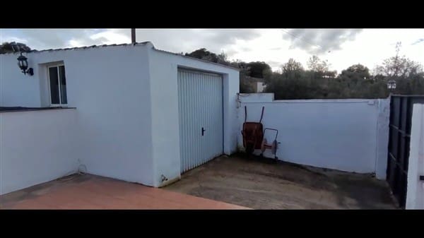 3 soveværelse Finca/Landehus til salg i Pinar med swimmingpool garage - € 118.000 (Ref: 8596228)