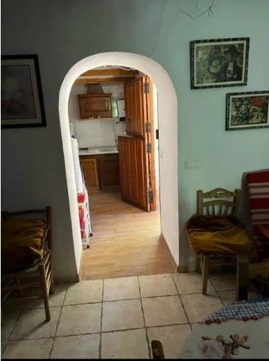 2 soveværelse Finca/Landehus til salg i La Peza med swimmingpool garage - € 90.000 (Ref: 8602668)