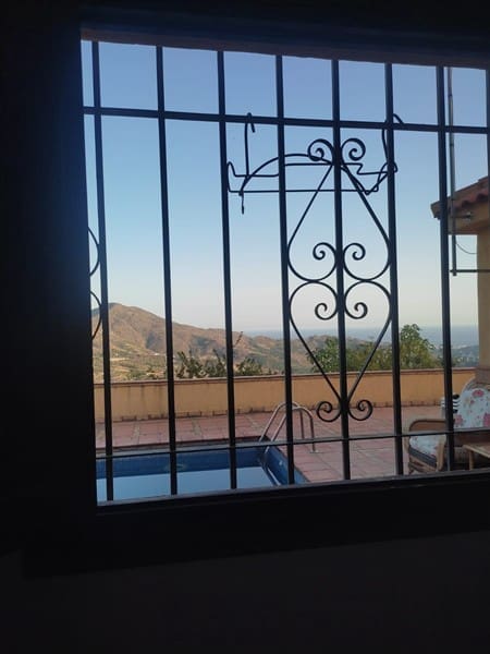 2 soveværelse Finca/Landehus til salg i Otivar med swimmingpool garage - € 154.000 (Ref: 8602669)