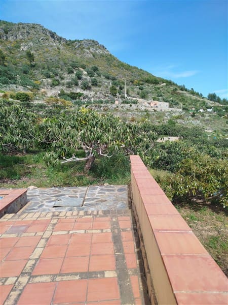 2 soveværelse Finca/Landehus til salg i Otivar med swimmingpool garage - € 154.000 (Ref: 8602669)