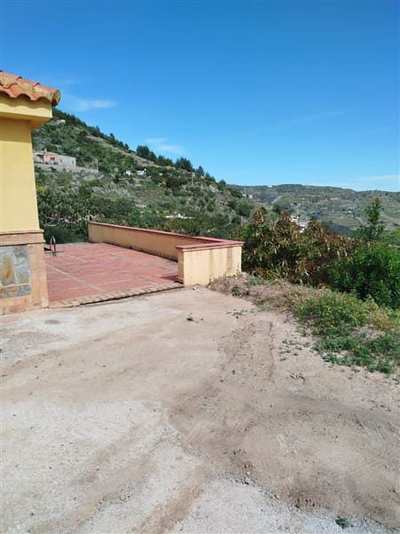 2 soveværelse Finca/Landehus til salg i Otivar med swimmingpool garage - € 154.000 (Ref: 8602669)