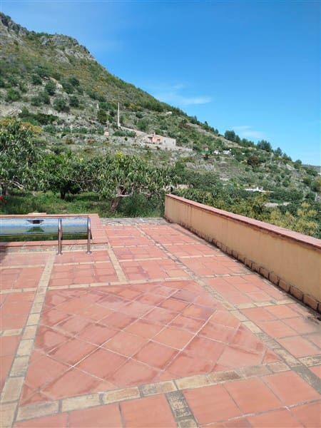 2 soveværelse Finca/Landehus til salg i Otivar med swimmingpool garage - € 154.000 (Ref: 8602669)