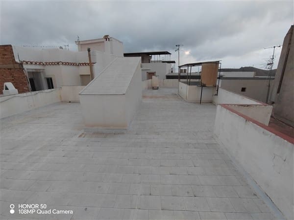 6 soveværelse Byhus til salg i Molvizar med garage - € 130.000 (Ref: 8616688)