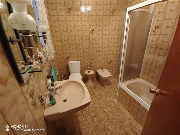 6 soveværelse Byhus til salg i Molvízar med garage - € 130.000 (Ref: 8616688)