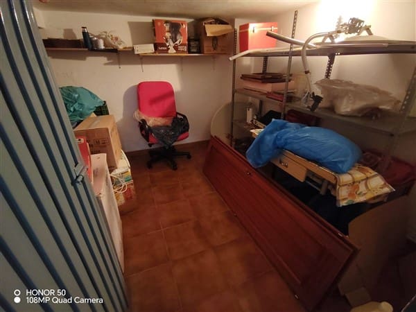 6 soveværelse Byhus til salg i Molvizar med garage - € 130.000 (Ref: 8616688)